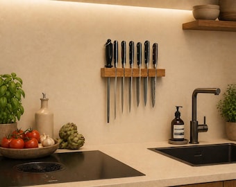 Solid Oak Wall-Mounted Knife Block – Handmade Wooden Knife Holder – Floating Knife Rail – Kitchen Decor & Gift for Home Cooks