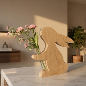 Coniglietto pasquale decorativo in rovere massello con vaso | Coniglio | Figura pasquale in legno fatta a mano | Regalo di primavera, arredamento per la casa, natura