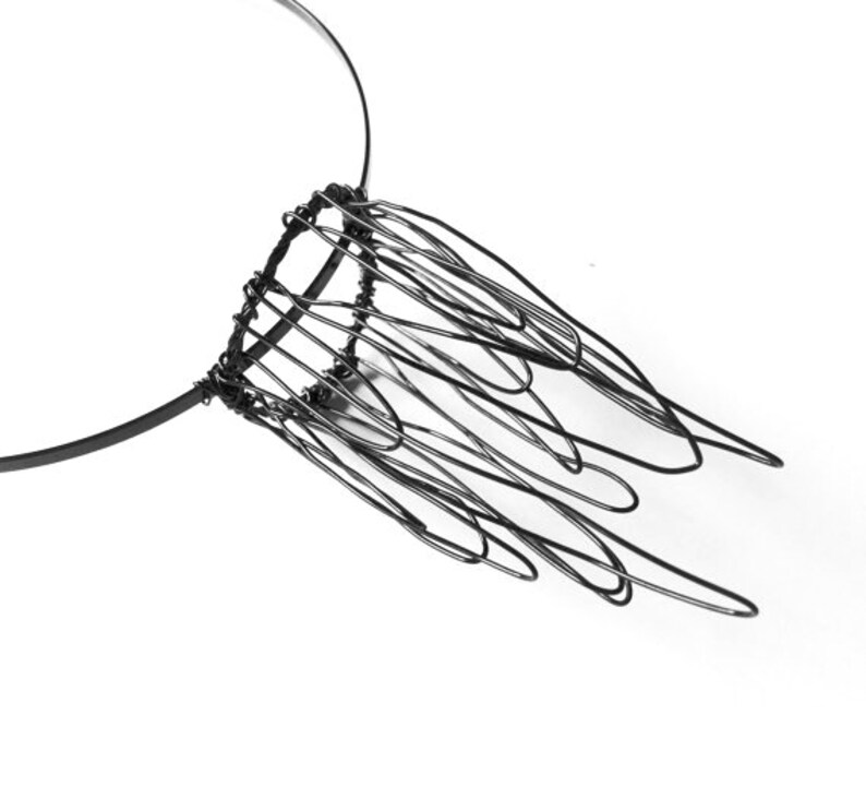 Alternative Bridal Crown Gothic Headband Fairy Crown Metal Side Crown Small Black Wire Crown Fascinator Metal Tiara Faerie Headpiece