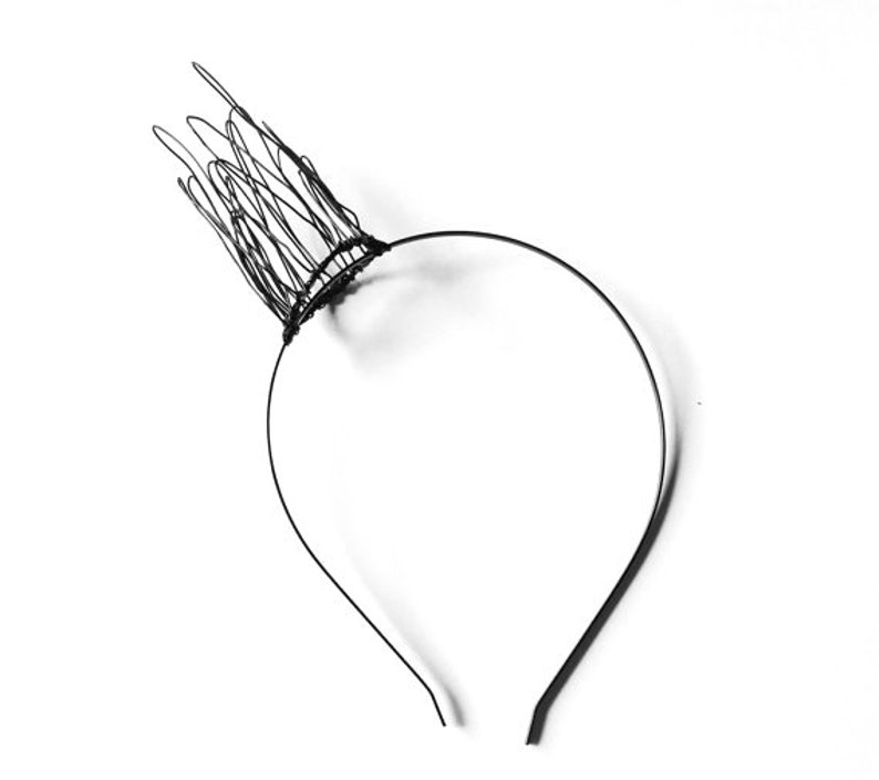 Alternative Bridal Crown Gothic Headband Fairy Crown Metal Side Crown Small Black Wire Crown Fascinator Metal Tiara Faerie Headpiece