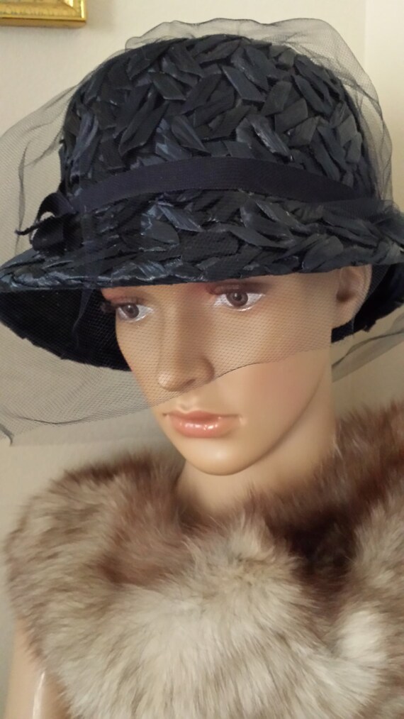 Vintage Navy Blue bucket hat/ raffia hat with vei… - image 2