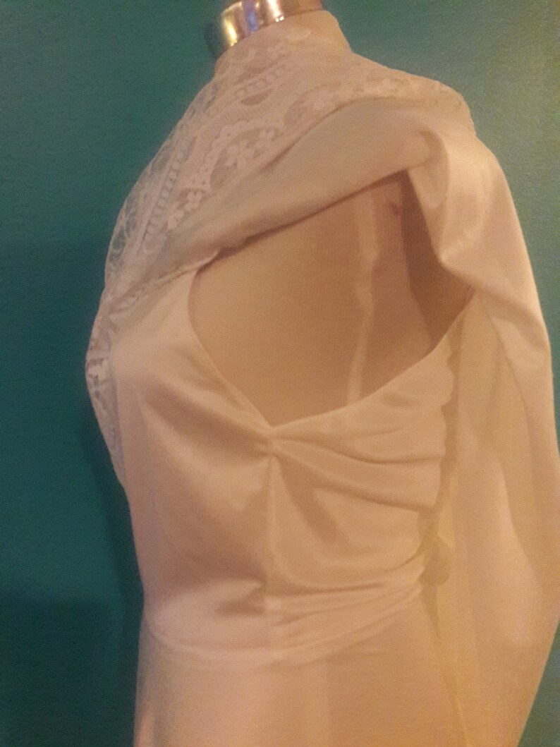 Vintage 70s Wedding Dress Vintage Bohemian Wedding Dress Vintage Beach Wedding Dress Wedding Dress with Cape Romantic Wedding Dress Sm