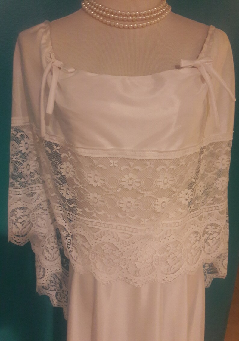Vintage 70s Wedding Dress Vintage Bohemian Wedding Dress Vintage Beach Wedding Dress Wedding Dress with Cape Romantic Wedding Dress Sm