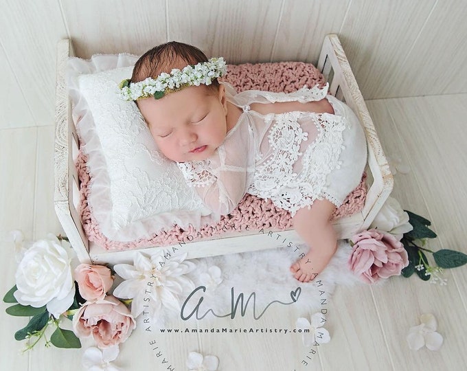 Newborn posing pillow & heart cuddle toy for first photo shoot newborn photography props