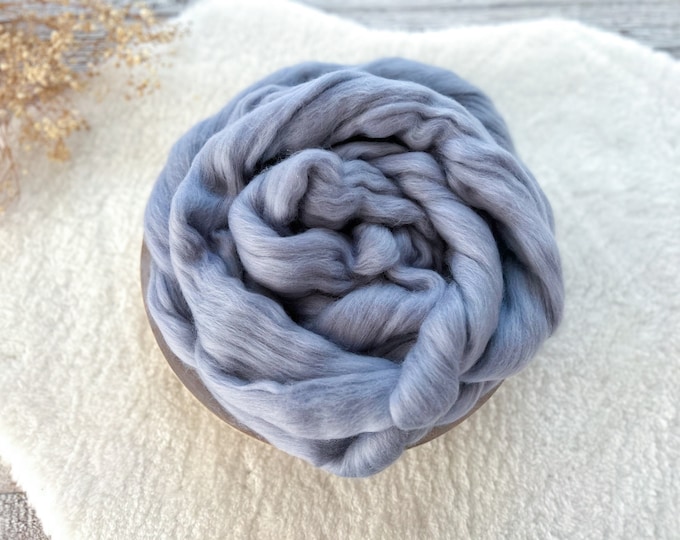 Blue Merino Wool Basket Stuffer for Newborn Photography, Newborn Layer Wool, Natural Basket Filler, Baby Photography Prop, Newborn Prop Gray