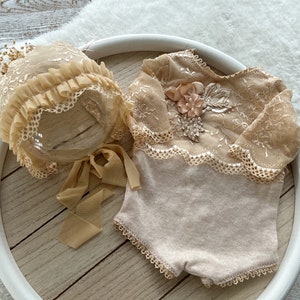 Newborn lace romper Newborn photo outfit baby girl Neutral photo prop Newborn romper and newborn bonnet Lace romper for first photo shoot