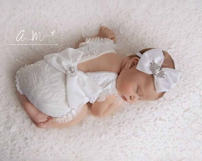 White Baby Girl Romper Newborn Photography Outfit Girl Lace Outfit Newborn Photography Props Newborn Posing Pillow & Romper Set
