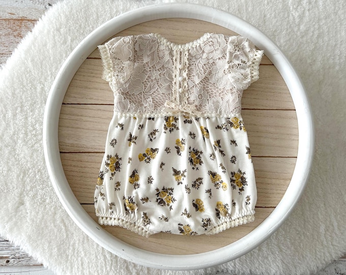 Newborn Outfit Photo Prop, Baby Girl Newborn Romper for Photo, Floral Lace Romper, Special Occasion Baby Outfit Newborn, Photography Prop