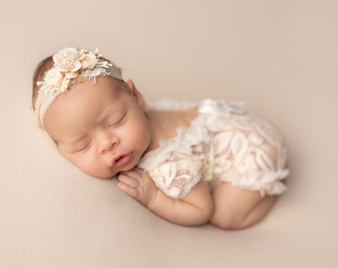 Newborn lace outfit Newborn photo prop set Baby girl romper Lace photo layer Posing pillow for photography