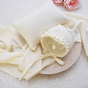 Newborn Girl Photography Set Newborn Wrap Newborn Bonnet with Ruffles Newborn Posing Pillow Ivory Color Newborn Photo Props Girl
