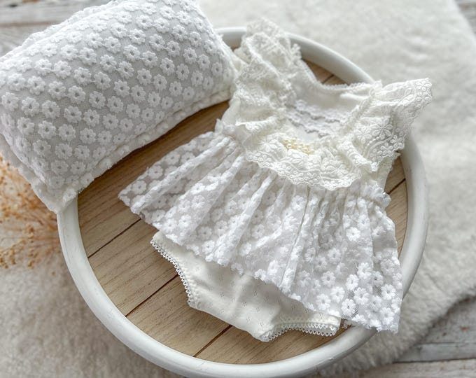 White Newborn Lace Romper Baby Girl Photo Outfit Newborn Photo Prop Newborn Dress Lace Dress Photography Newborn Gift Newborn Posing Pillow