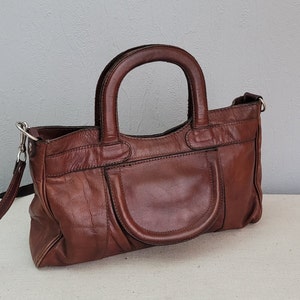 Vintage Coach Bag, Leather Zipped Shoulder / Handbag for Women in Chestnut Brown
