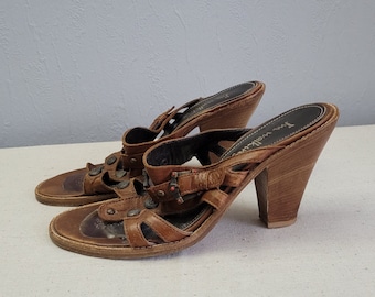 Vintage Brown Leather Mules with Decorative Buttons: Embellished Clog Shoes, Made in Italy, EU 39 USA 8