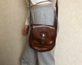 Jane shilton sling bag Clearance