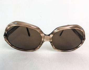 Vintage retro sunglasses large brown frame Women Oversized glasses