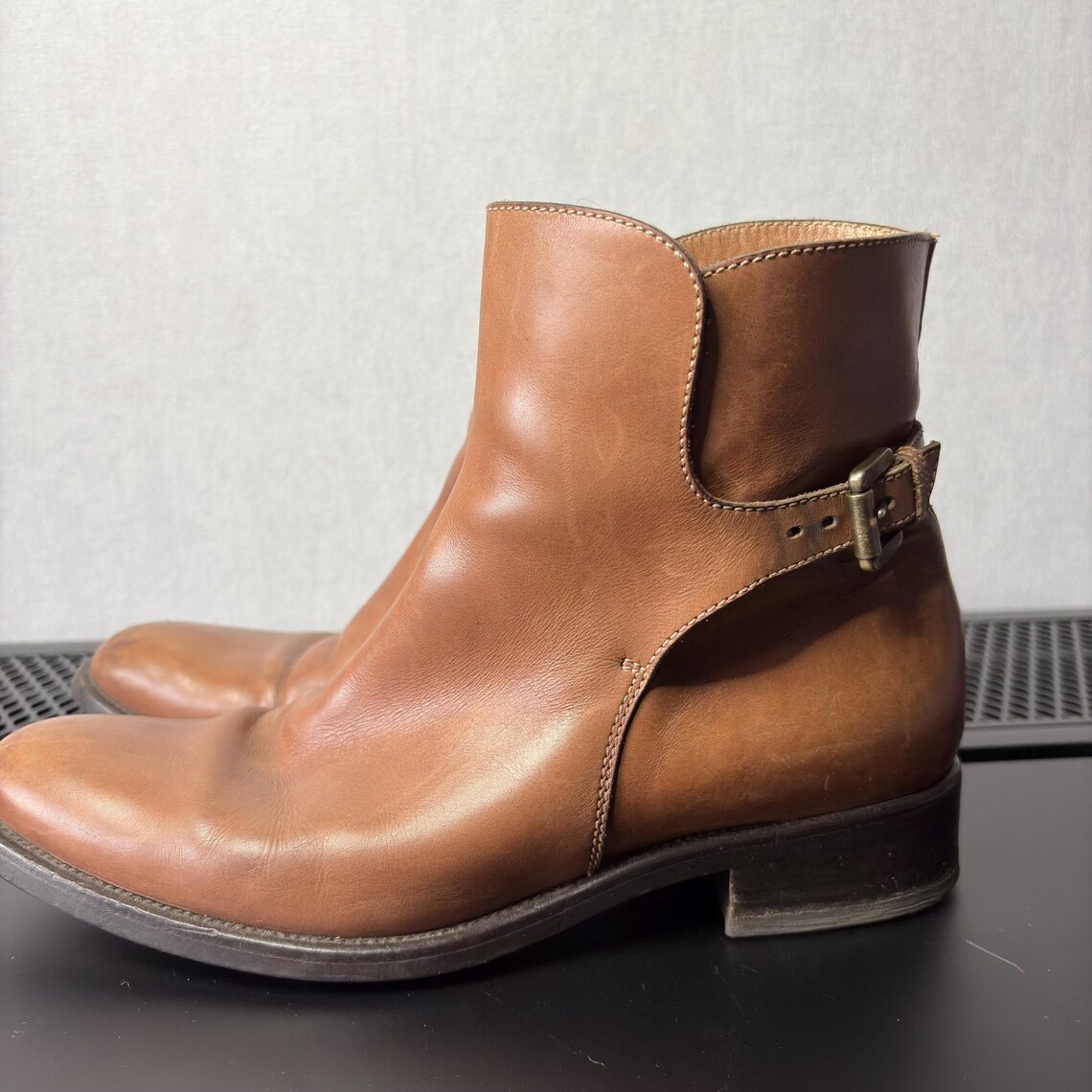 Vintage Made in Italy Brown Leather Ankle Boots Women's Low Heel Booties Stitched Sole US 6.5 EU 37, foto 2 di 5