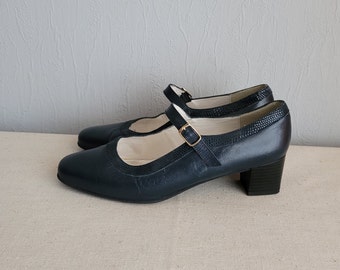 Vintage Mary Jane Leather Pumps 1990s, Dark Blue Chunky Heel Shoes Women UK 6 EU 39 US 8–8.5, Strap Shoes Retro Classic Heels