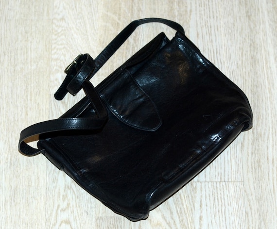 Buy Vintage Claudio Ferrici Leather Black Handbag Purse Shoulder Online in  India - Etsy