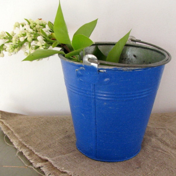 Scandinavian Vintage Blue Tin Bucket Tin Pail Metal Bucket Tin Storage Rustic Home Decor Farmhouse Country Decor Container