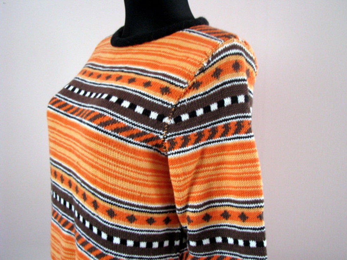 Vintage Hand Knit Wool Cotton Sweater Orange Brown Striped Cardigan Boho 70s 80s Retro Jumper, foto 3 di 5