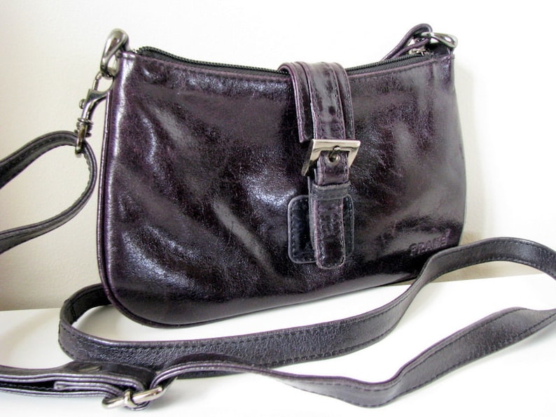 ladies navy shoulder bags