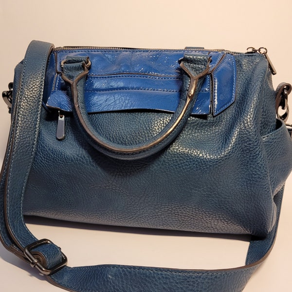 Vintage blue everyday and going out shoulder bag 80s 90s medium size bag GOReTT