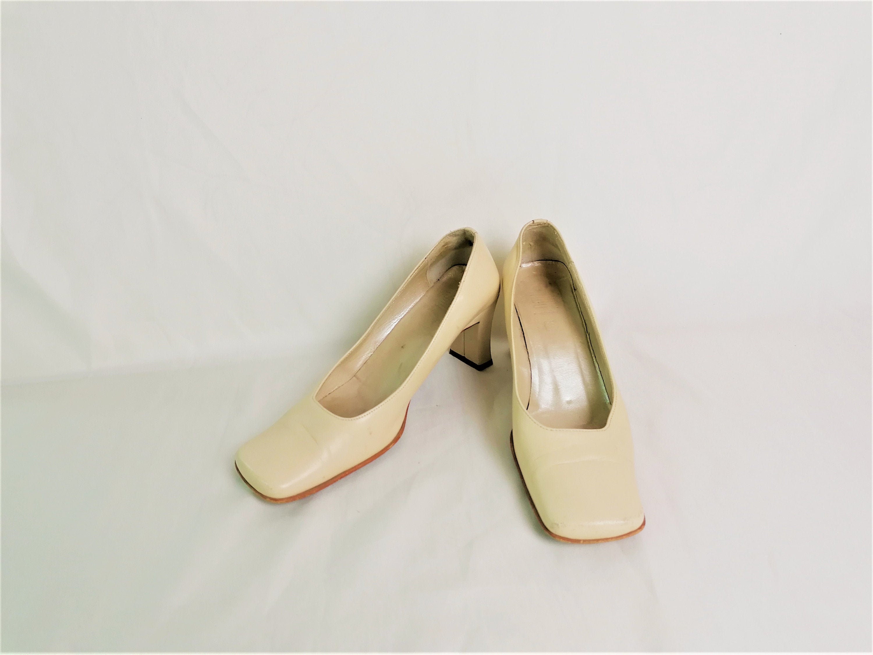Vintage Beige Square Toe Pumps Leather Shoes Heeled Size EU Vintage Beige Square Toe Pumps Leather Shoes Heeled Size EU