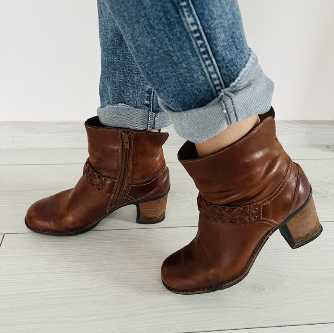 clarks vintage buttery soft boots