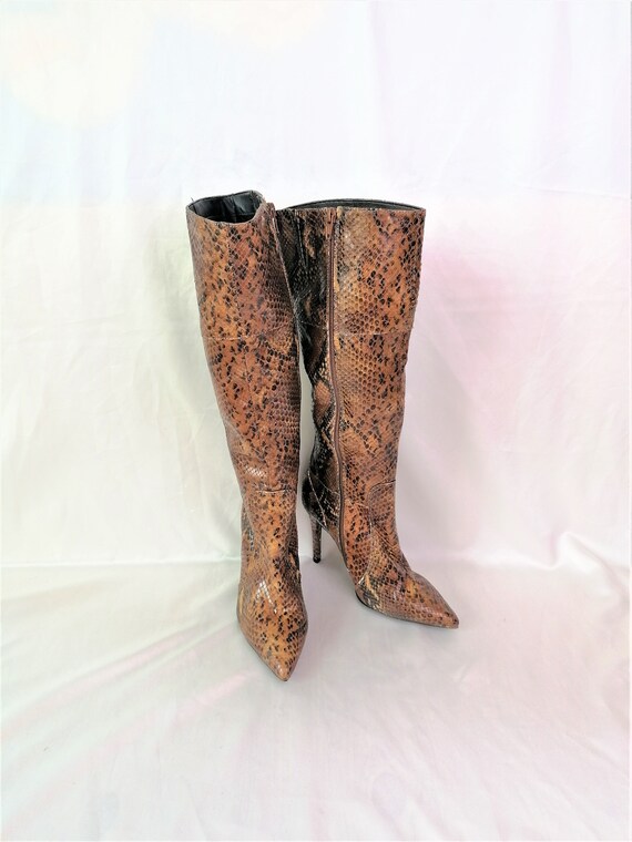 Vintage Brown Leather Ladies 90s knee Boots Made … - image 3