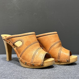 Vintage Italian Leather Studded Platform Mules, 70s Retro Boho Clogs (EU 36)