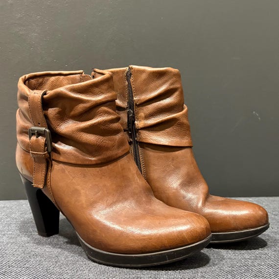 Vintage Brown Leather Slouchy Ankle Boots, Italian Vera Pelle Ruched Booties