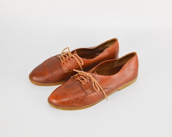 Vintage Leder Schnürschuhe in Braun von Planet Schuhe (EU 38).