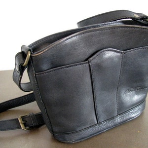vintage Italian leather black crossbody bag satchel shoulder bag handbag messenger bag briefcase