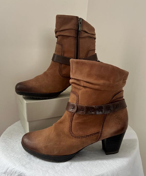 Vintage ANDIUM Brown Leather Cowboy Ankle Boots, Women's, Cuban Heel Western Booties (38EU/7US)
