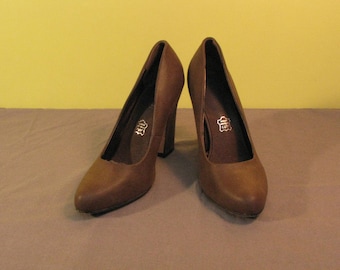 Vintage brown genuine Leather MOOW high heels women Shoes, brown pumps 40 size European