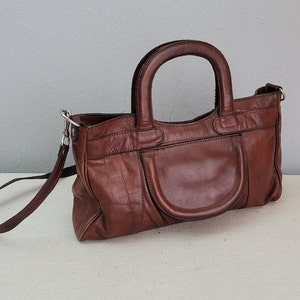 Bolso de mano o de hombro de piel vintage con cremallera para mujer en color marrón castaño