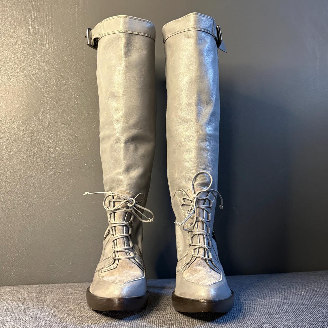 PINKO Gray Leather Knee High Boots, Italian Lace Up Stiletto Heel (38EU/7US), foto 4 di 5