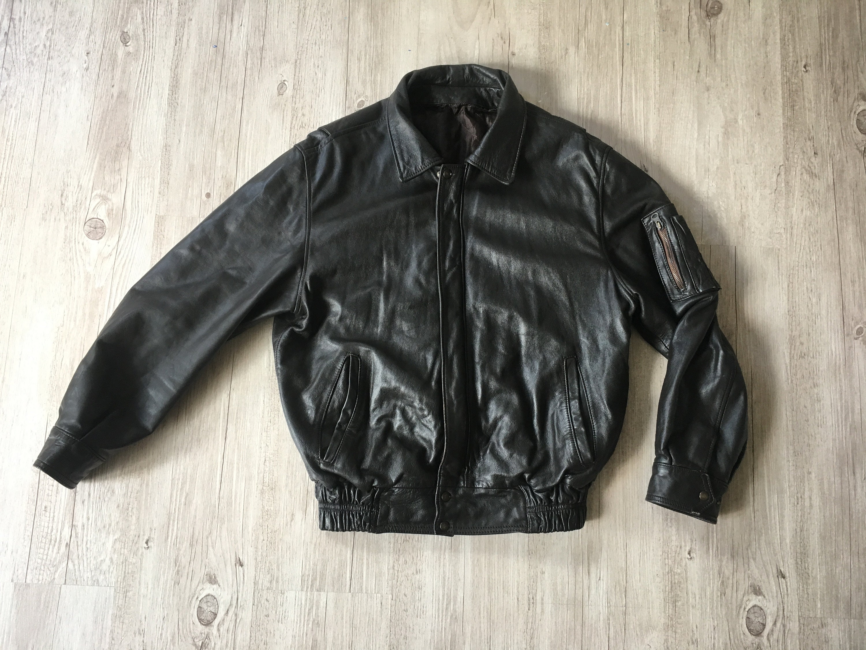 Vintage Men Leather Bomber Jacket Black Jacket 80s Bomber Zippered Biker Classic Size S Made in Italy - Etsy Denmark Vintage Men Leather Bomber Jacket Black Jacket 80s Bomber Zippered Biker Classic Size S Made in Italy - Etsy Denmark