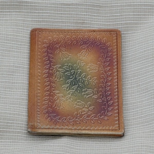 Leren paspoortomslag, leren houder met reliëf, vintage etui voor visitekaartjes, licentiekaart, kaarthouder vaccin