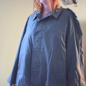 Vintage military baggy grey minimalist men coat with epaulet coat of arms Germany by Pfeifer FmHammerle made in German unisex clothes