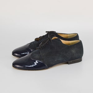 Vintage Suede Leather Wingtip Lace Up Shoes in Black | Round Toe Low Heel Flat Derby for Women | Size EU 38 | Andrea Fabiani | Made in Italy