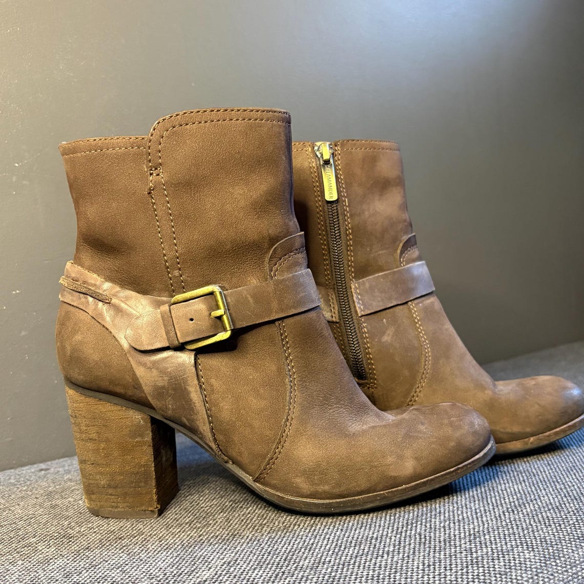 Brown Leather Biker Harness Ankle Boots, Chunky Heel Booties, Vintage Style (38EU/7US), foto 2 di 5