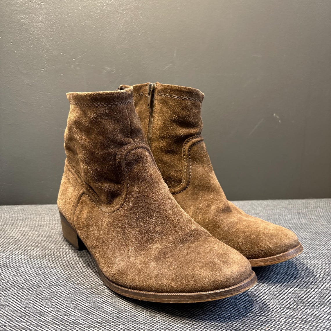 Brown Suede Ankle Boots Women, CORTZ Leather Chelsea Style, Heel Fall Shoes (39EU/8.5US), foto 2 di 5