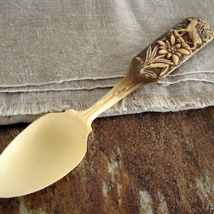 French Vintage Plastic Spoon Decorated spoon Farmhouse Kitchen spoon Ornamented spoon Hunter made in France