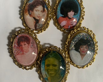 ASHAKA GIVENS Sistars Brooch