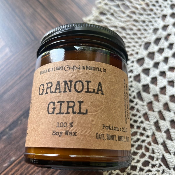 Granola Girl- Oatmeal, Honey, Nut scented wooden wick, soy wax candle