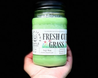 Fresh Cut grass, wooden wick, soy wax candle