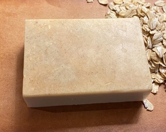 Oatmeal and Honey, Goats milk Handmade soap, shea butter soap, organ oil soap, dry skin relief, winter skin soap, self care soap, big lather