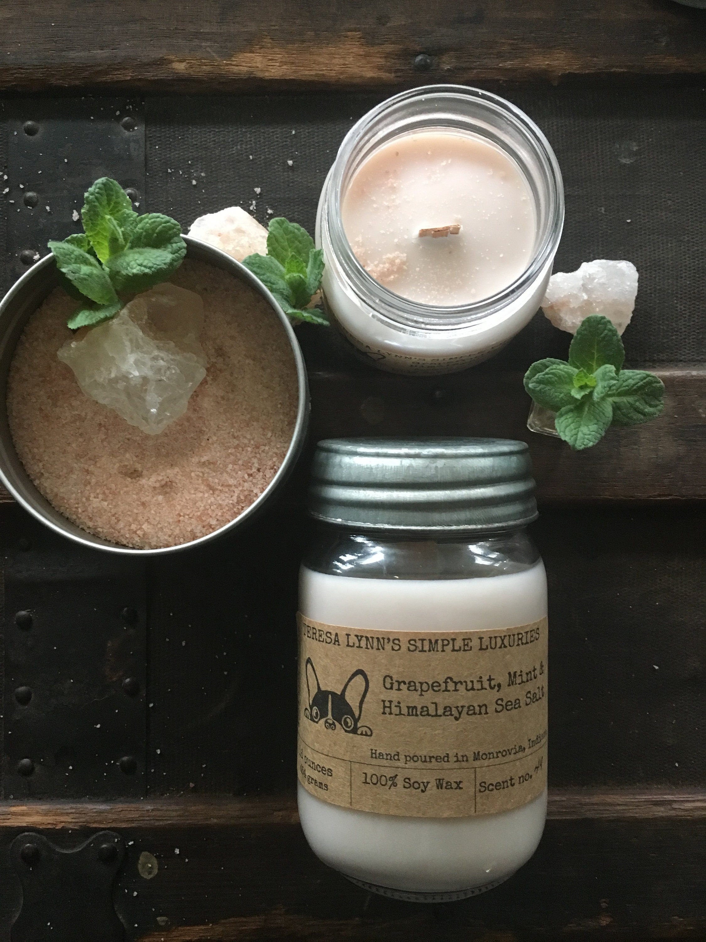 Grapefruit Mint Himalayan Sea Salt scented soy candle