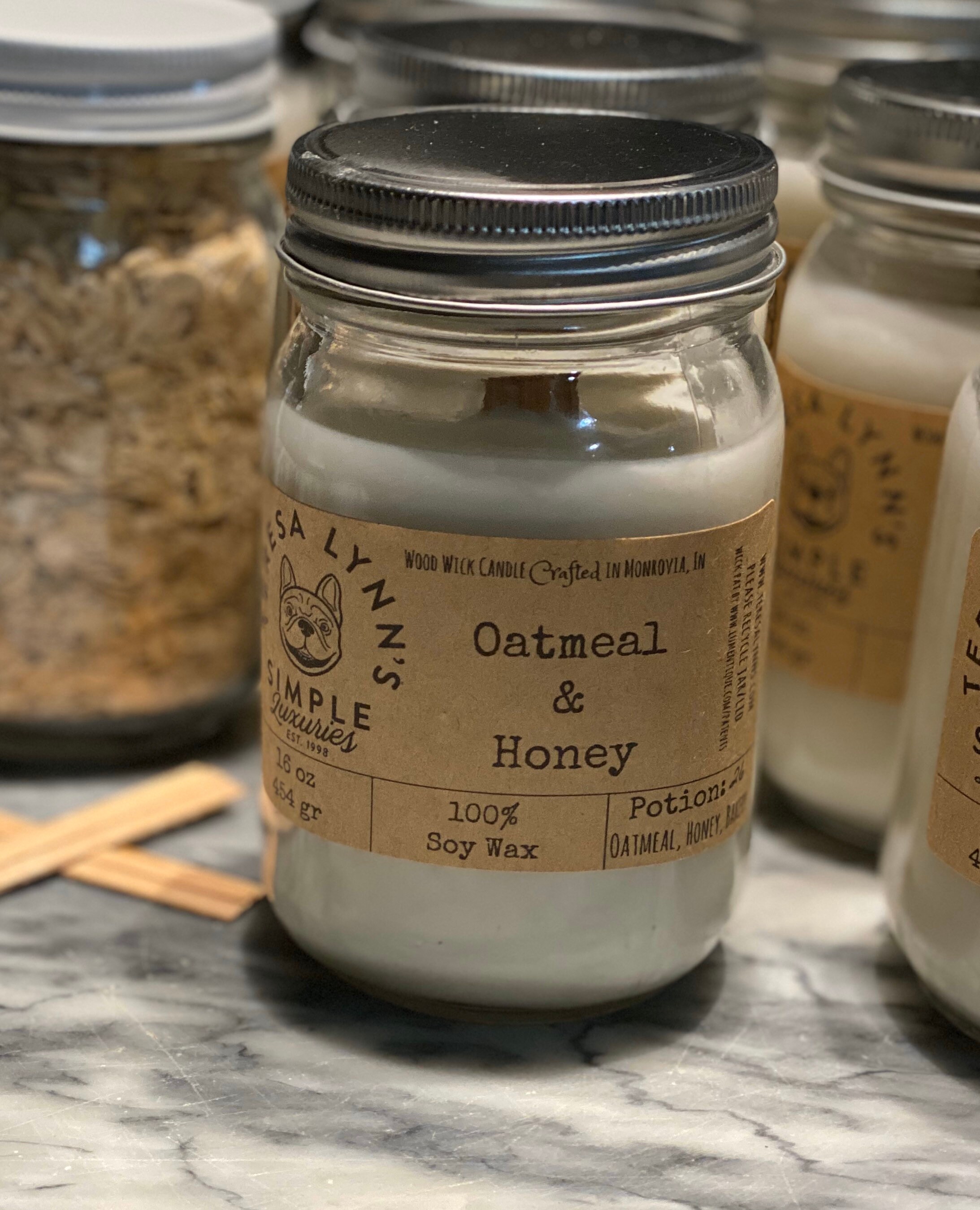 Oatmeal and Honey scented candle self care aromatherapy 100